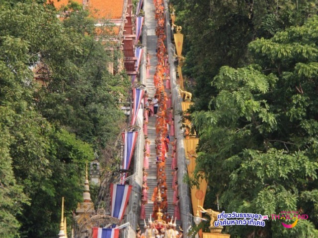 สัมผัสบุญใหญ่แห่งปี ที่ วัดสังกัสรัตนคีรี อุทัยธานี