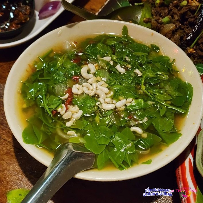 ม่วนอ๊กม่วนใจ๋ กับ ร้านอาหาร เฮือนม่วนใจ๋ จังหวัดเชียงใหม่