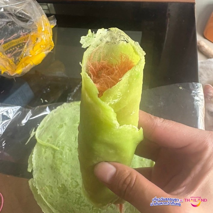 สิ่งที่ควรซื้อเมื่อมาเที่ยว อยุธยา  : โรตีสายไหม อยุธยา หน้าโรงพยาบาล