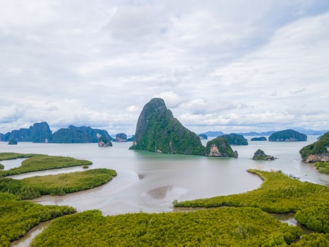 จุดชมวิวเสม็ดนางชี <small>จ.พังงา</small>