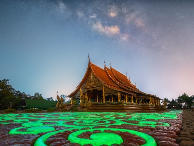 วัดสิรินธรวรารามภูพร้าว <small>จ.อุบลราชธานี</small>