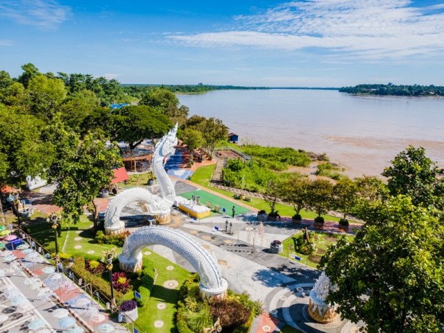 พญาศรีภุชงค์มุกดานาคราช <small>จ. มุกดาหาร</small>